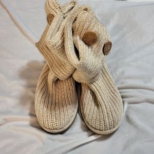 Cream sweater Uggs wonans size 9